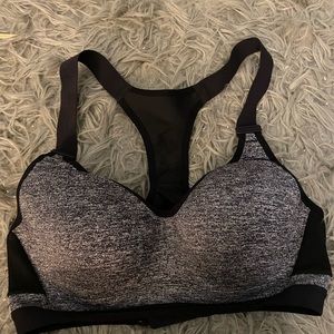 VS grey sportsbra